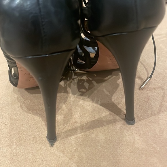 Aquazzura x Olivia Palermo black lace up pumps.  Size 38 - Picture 3 of 4